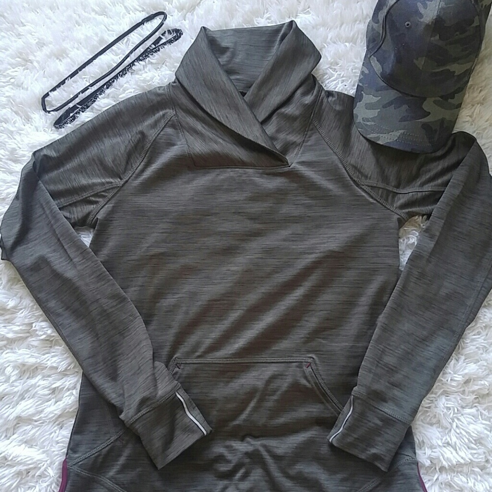 Inmotion athletic pullover